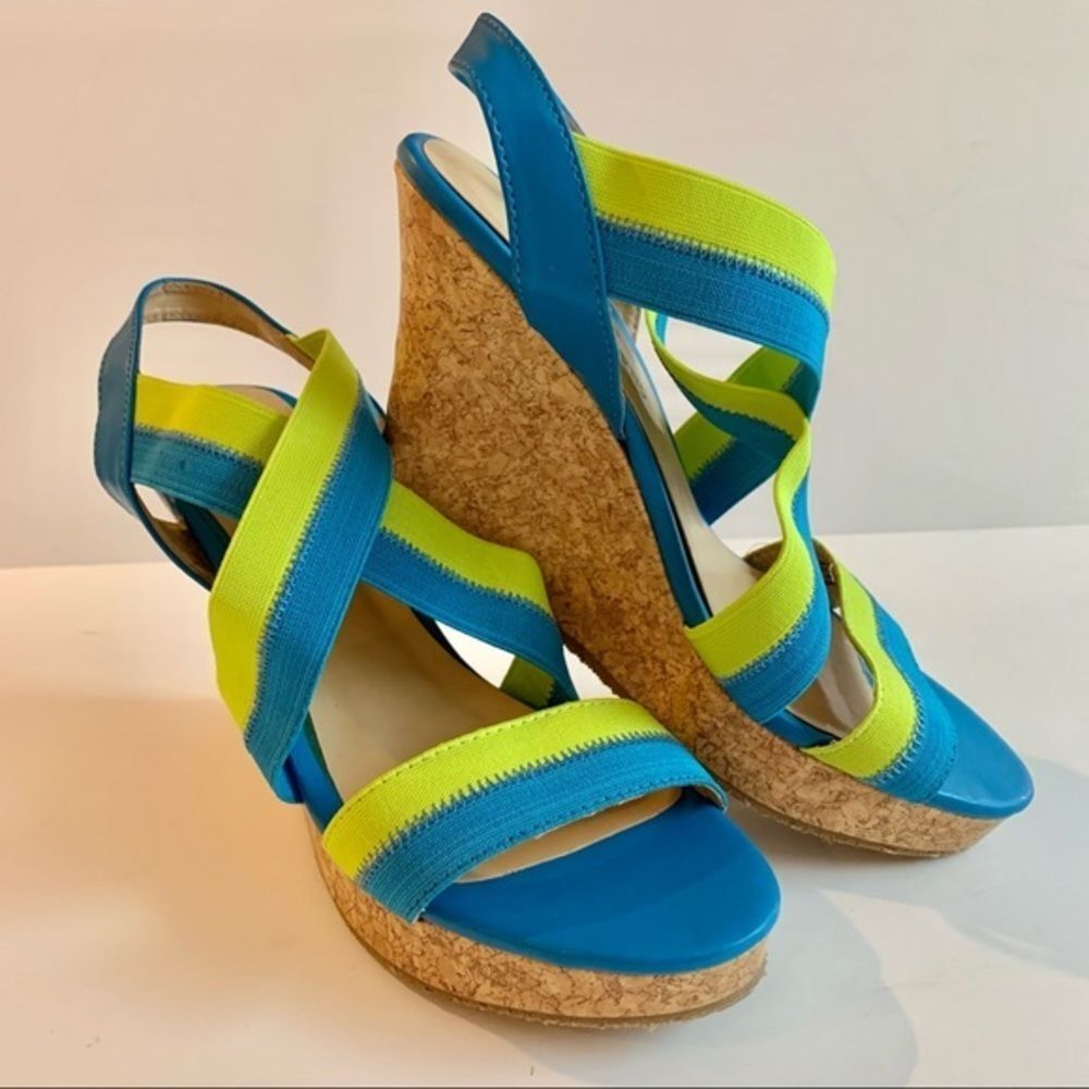 CL by Laundry Stretchy Strap‎ Wedge Heels 8